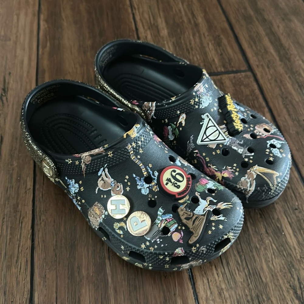 Harry Potter Vera Bradley Limited Edition Crocs with Jibbitz J3 3 kids
